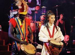 成人非洲手鼓演出视频,手鼓演奏者的激情演绎与音乐之旅